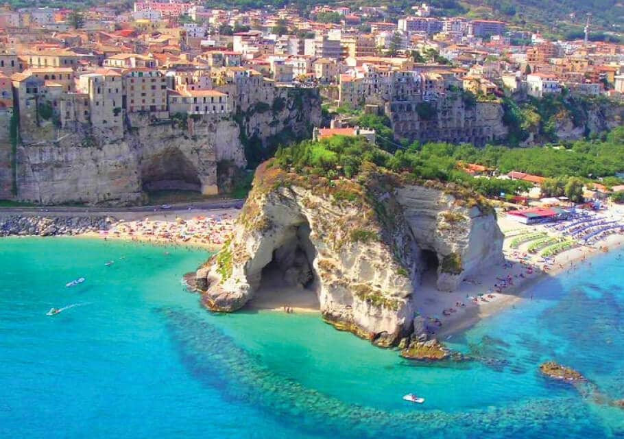 red wines from the Mediterranean