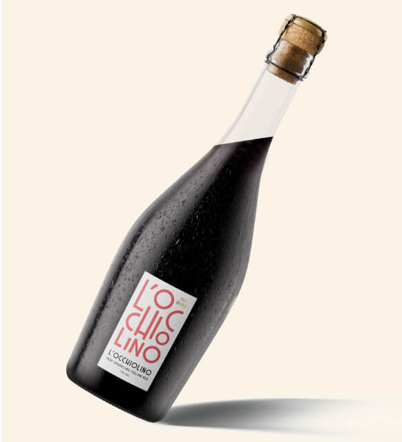 red wine with bubbles